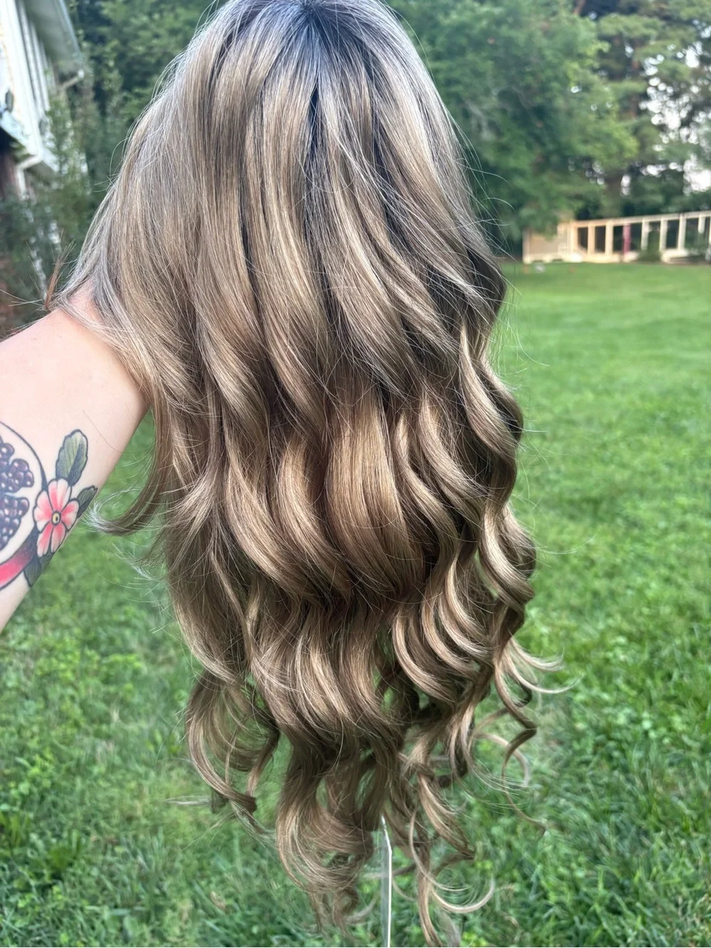 BNWT Envy Brianna Hand-Tied Wig, Gorgeous Multi Dimensional Blonde